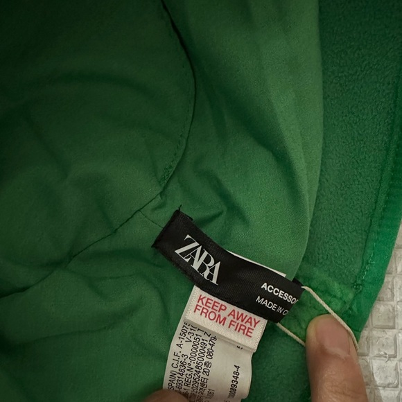 Zara FLEECE HAT 3-5 years - Picture 4 of 5